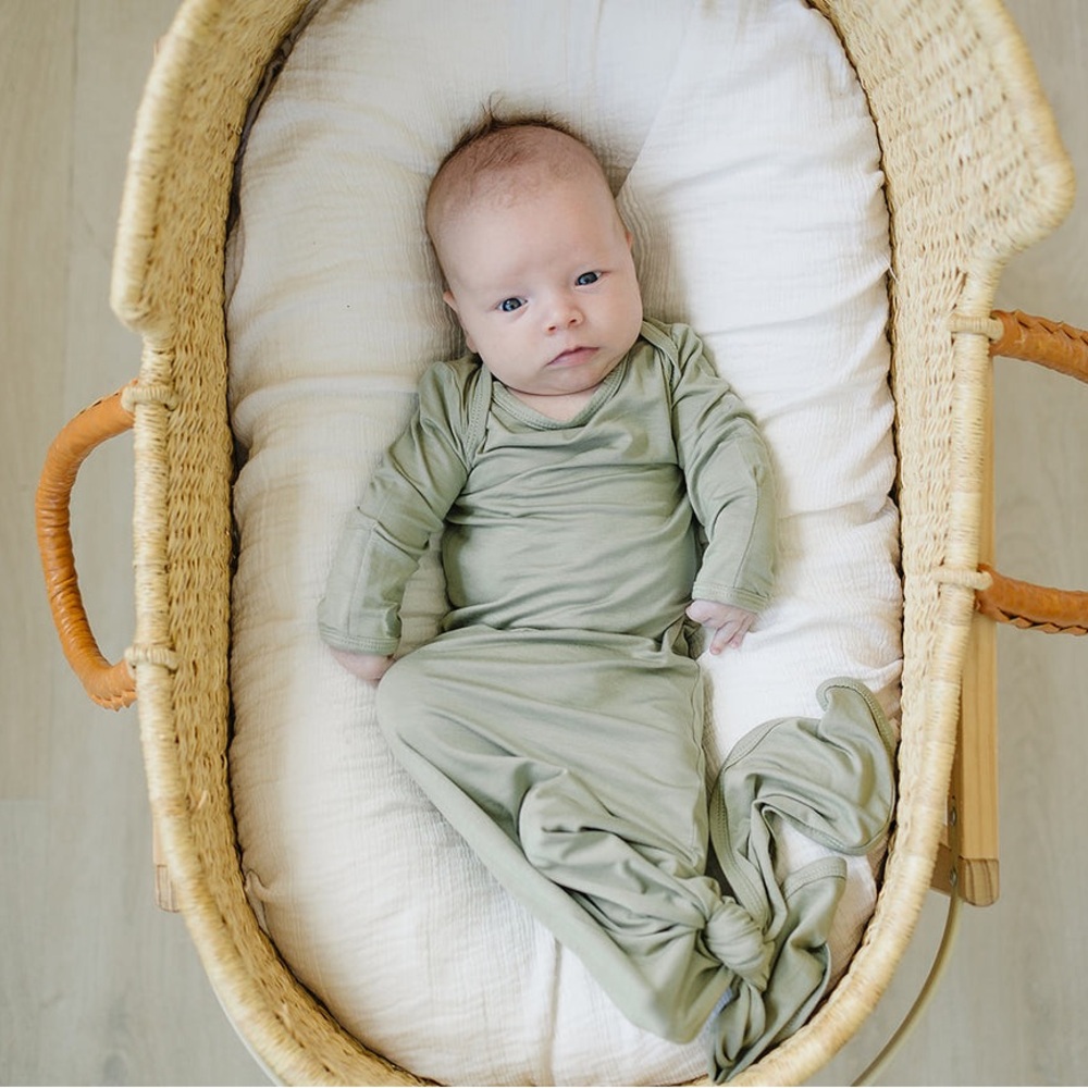 Marlowe & Co DRIED THYME KNOTTED GOWN 0-3 months